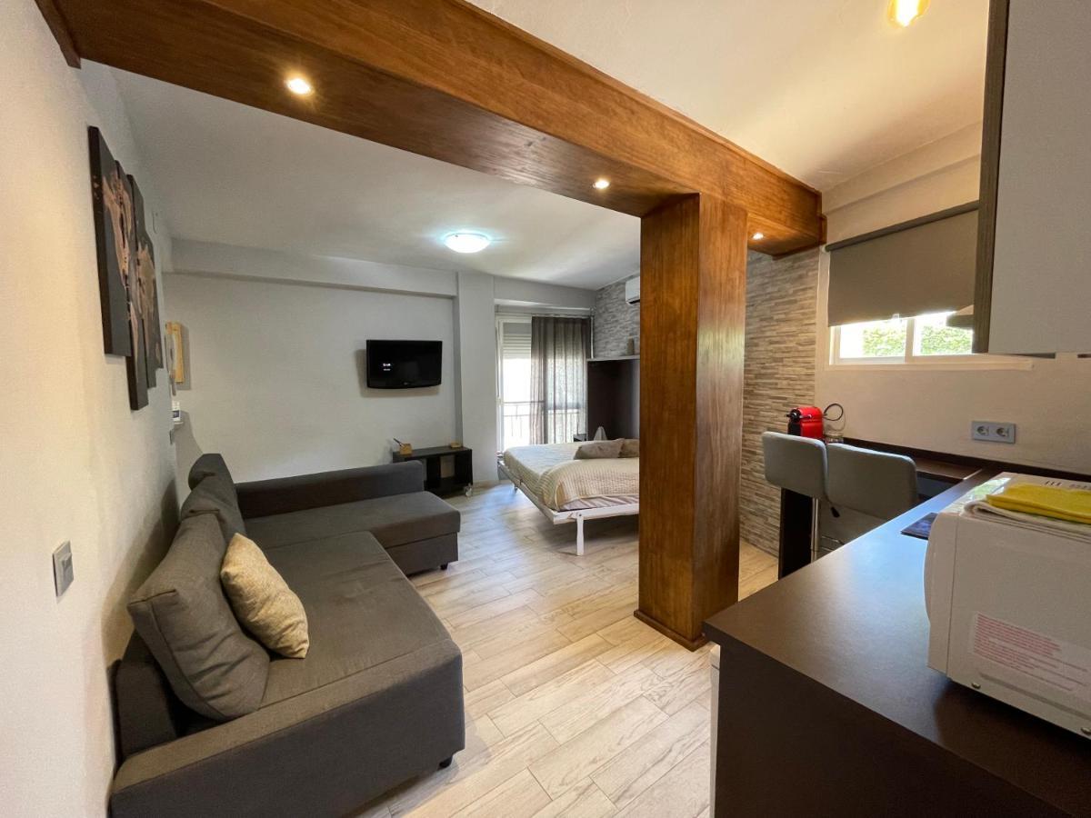 Apartamentos Elysium ตอร์เรโมลิโนส ภายนอก รูปภาพ